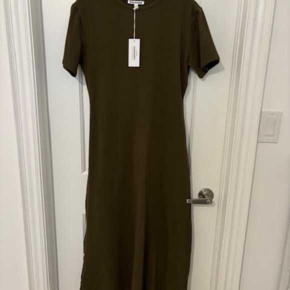 NWT Reformation Devyn Knit Dress is Olive Green Size S - Picture 3 of 7